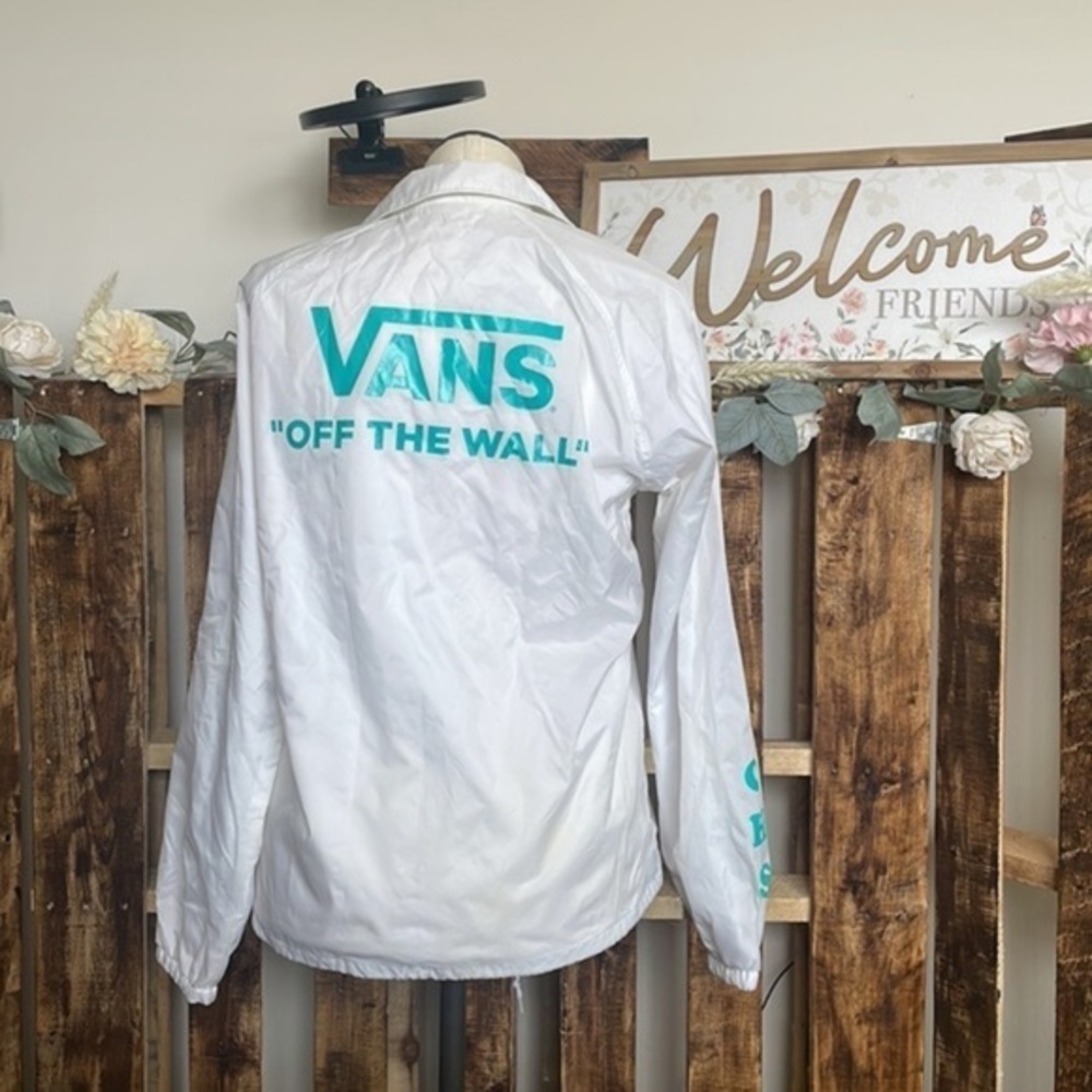 Vans off the wall jacket lightweight white button coat comfy Cush high school M